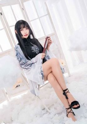 扒开老师双腿猛进入喷水视频